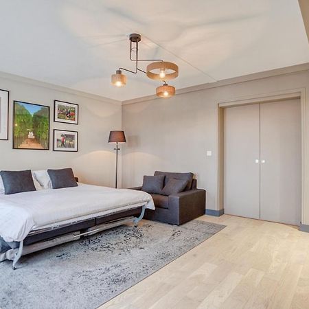 Le Gambetta - T3 Standing Avec Parking, Wifi, Netflix Apartment Laval  Exterior photo